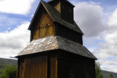 Vad vore Norgeturen utan en gammal stavkyrka? Här en vacker sådan i Torpo som uppfördes redan år 1192!